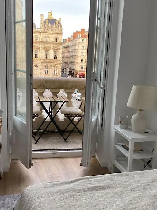 Grand Balcon Place Des Terreaux Lyon Apartment